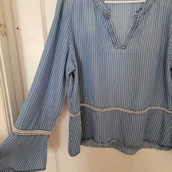 Fourteenth place v neck striped bell Denim Looking sleeve  XXL top blue white - Picture 4 of 6